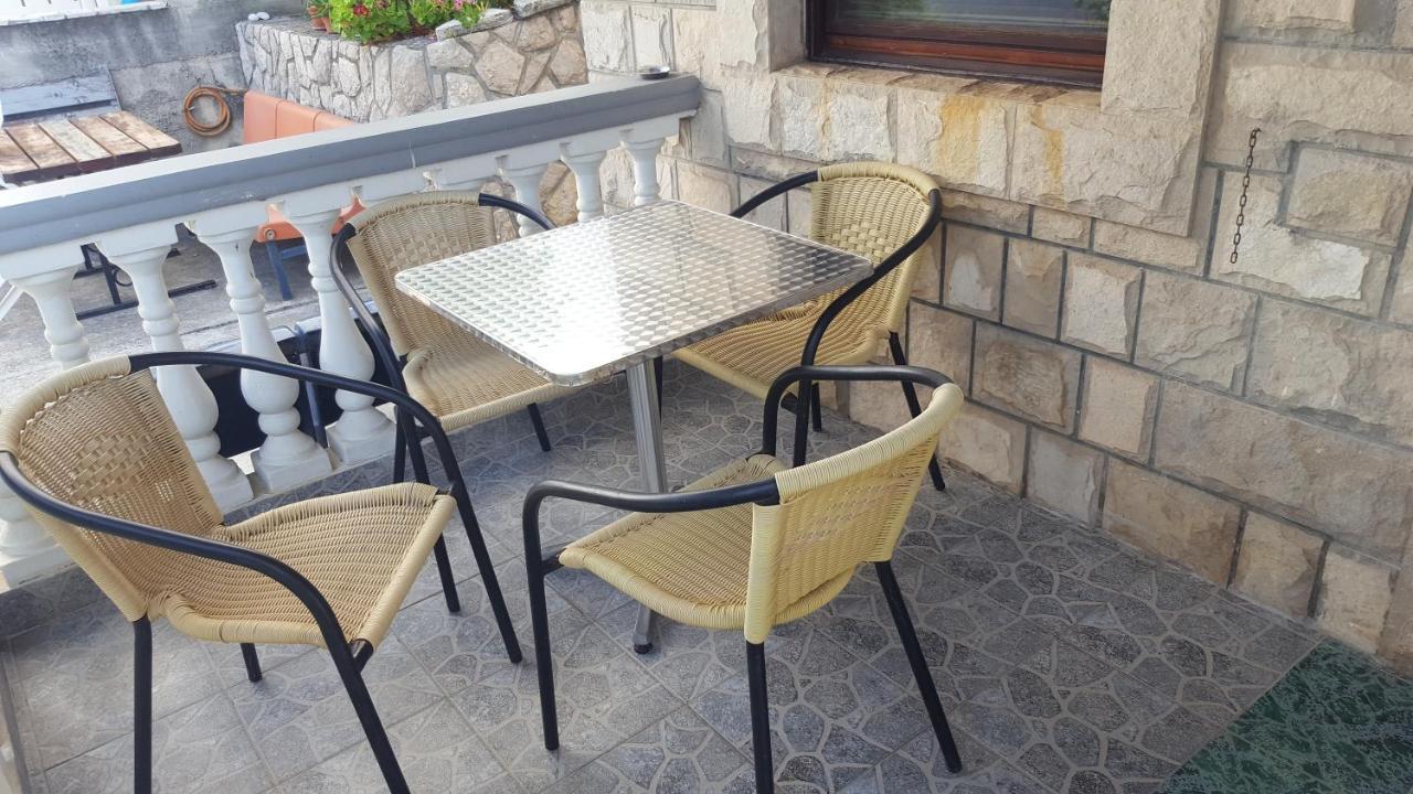 Apartments Miki Bar Exterior photo